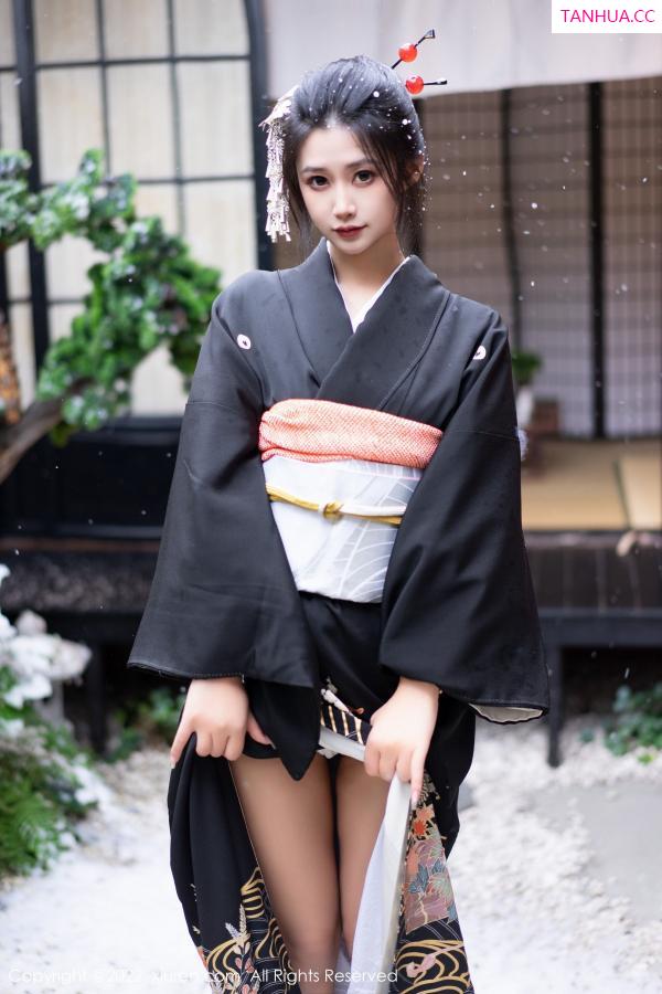 laura阿姣  [XiuRen]高清写真图 2022.11.30 No.5932 laura阿姣 和服美腿第18张图片